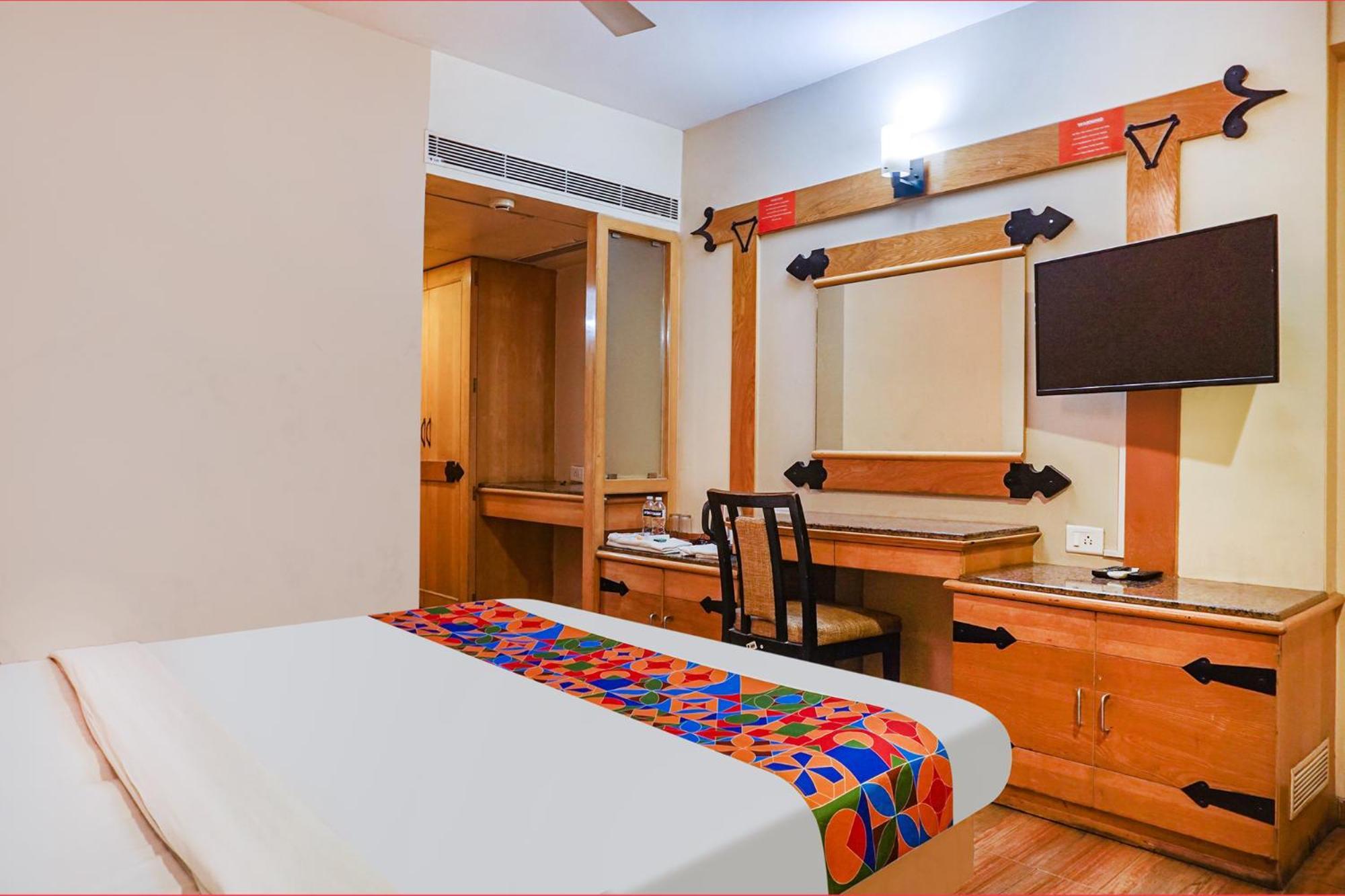 Fabhotel Prime Deccan 8 Πούνε Εξωτερικό φωτογραφία