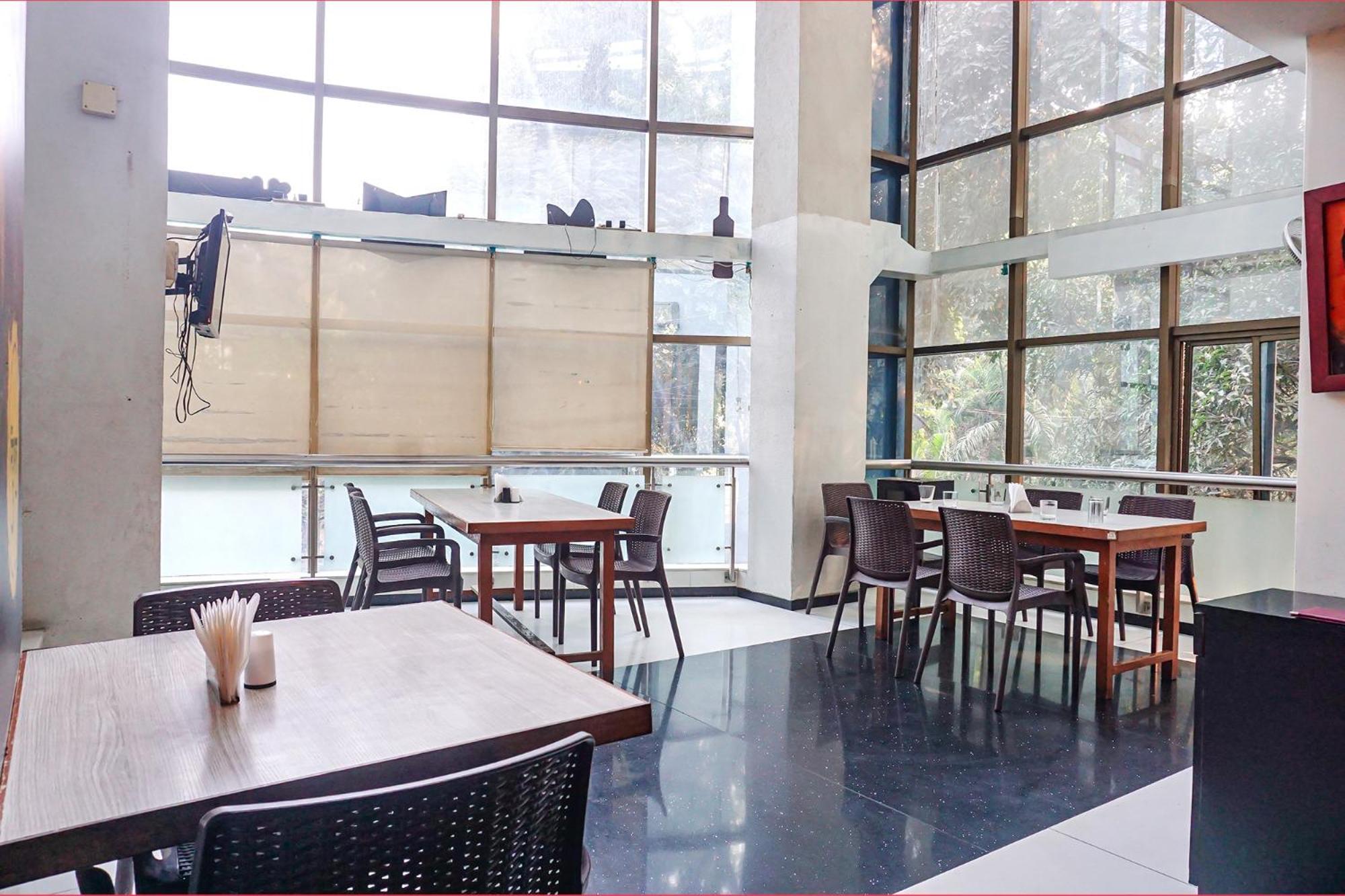 Fabhotel Prime Deccan 8 Πούνε Εξωτερικό φωτογραφία
